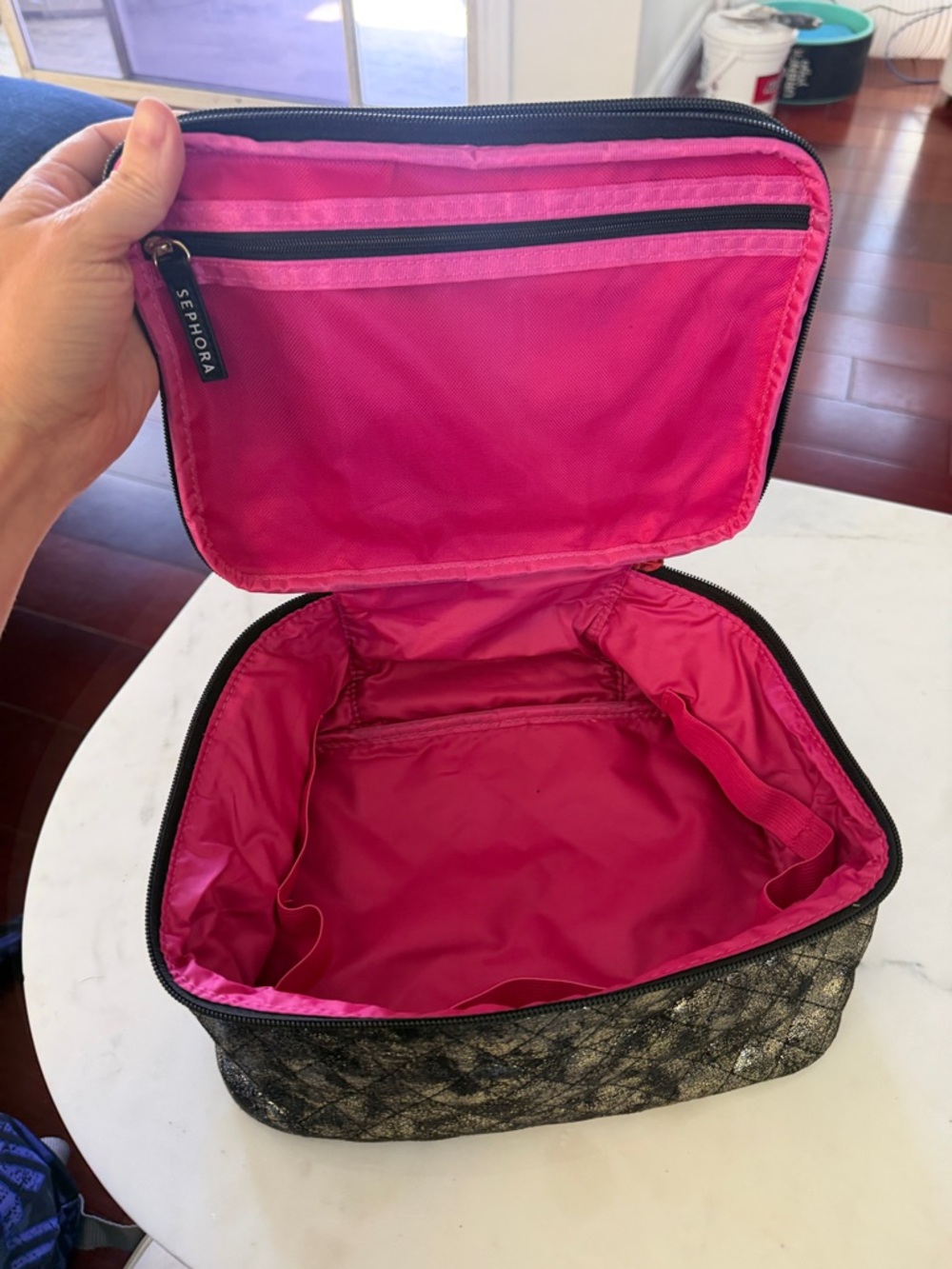 Sephora Quilted Metallic Double Zip Cosmetic Train Case - Black and Gold - Picture 4 of 4